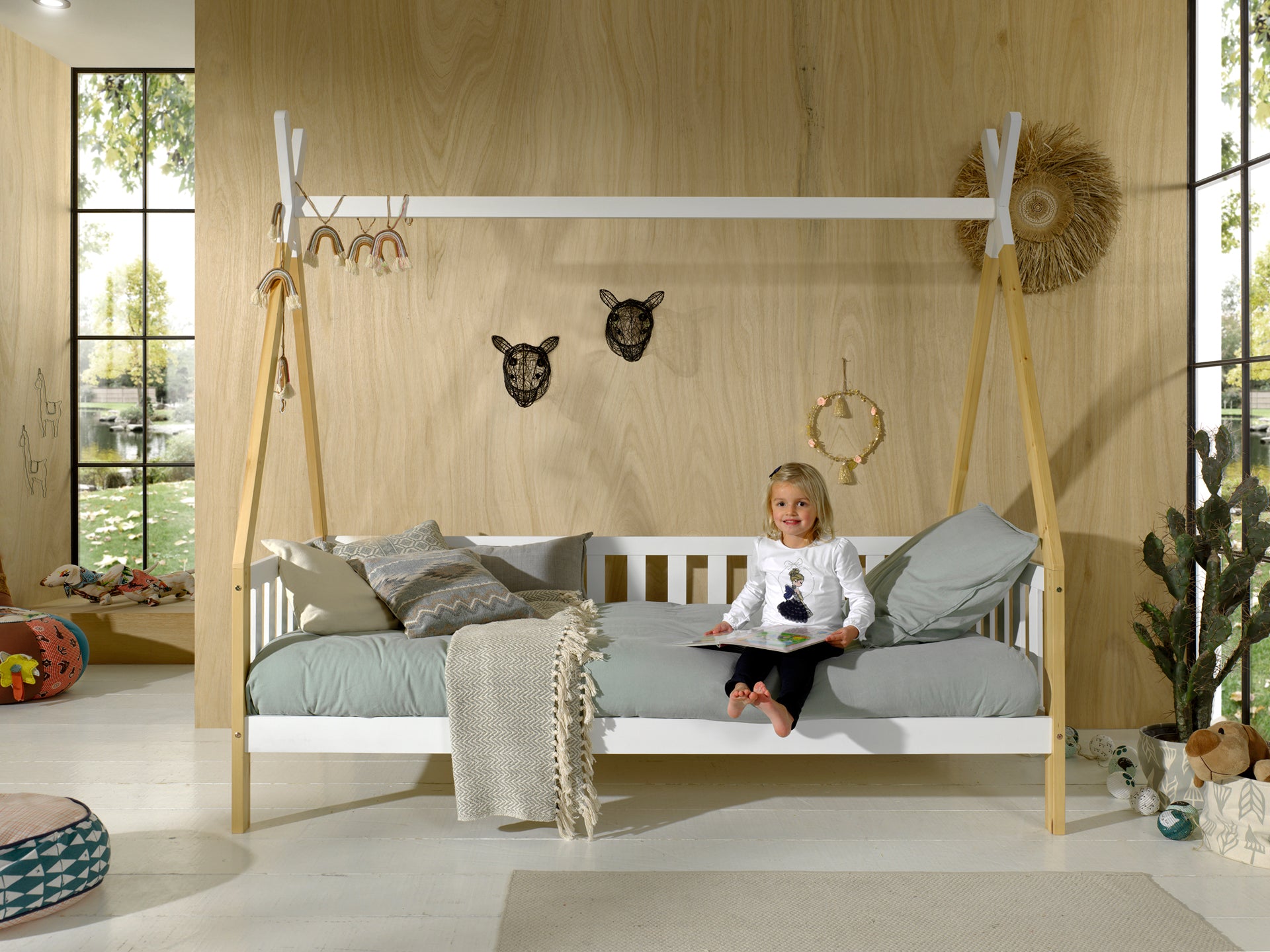 Tipi bed with fence with or without matching drawer 90x200