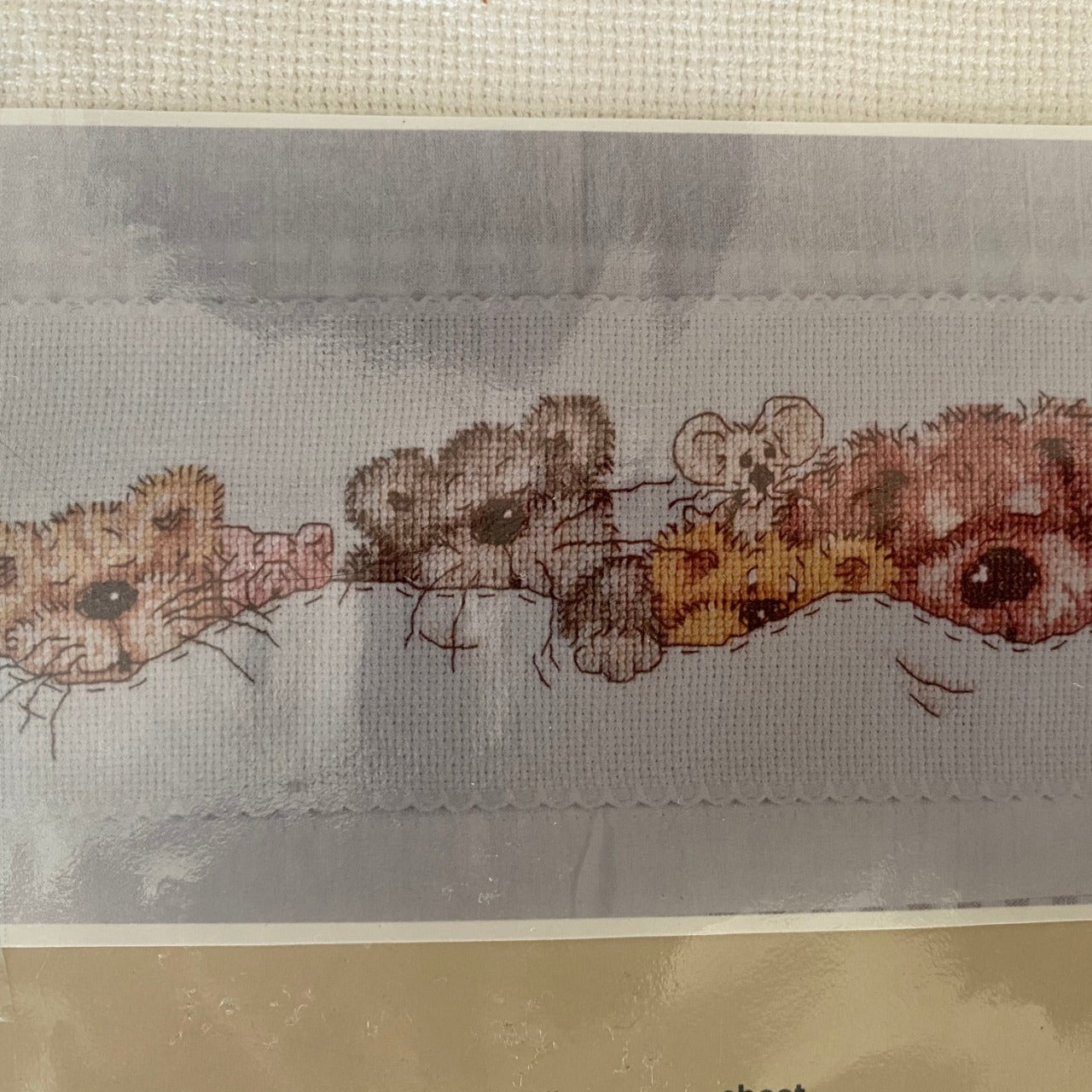 Geborduurd ledikantlaken (uniek item - handwerk)