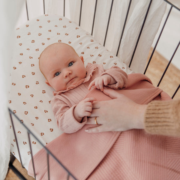 Deken 75x100 - Pure Rose (0.5 TOG)