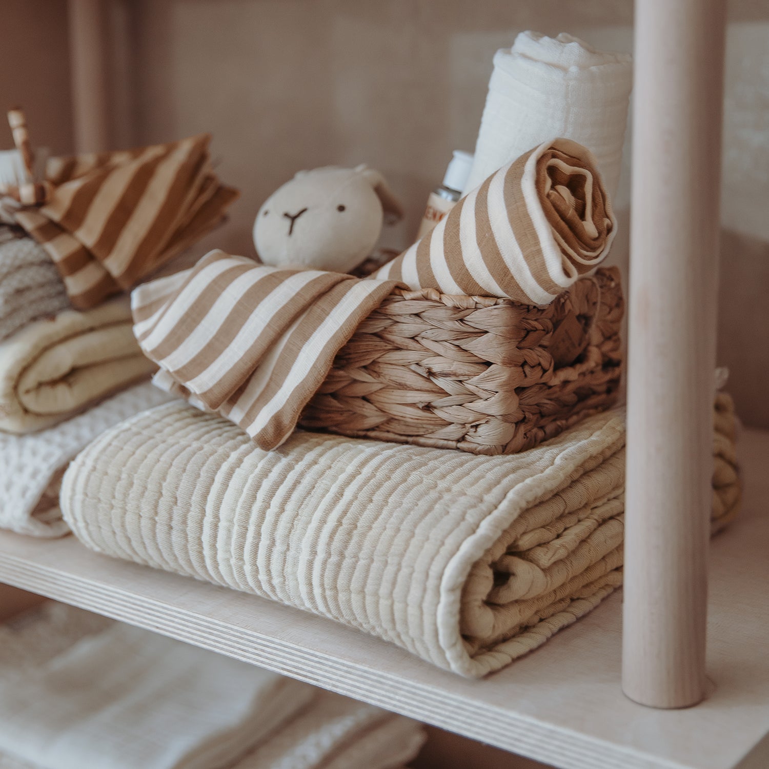 Wiegdeken pre-washed hydrofiel jacquard (75x100cm) - Stripe Sand