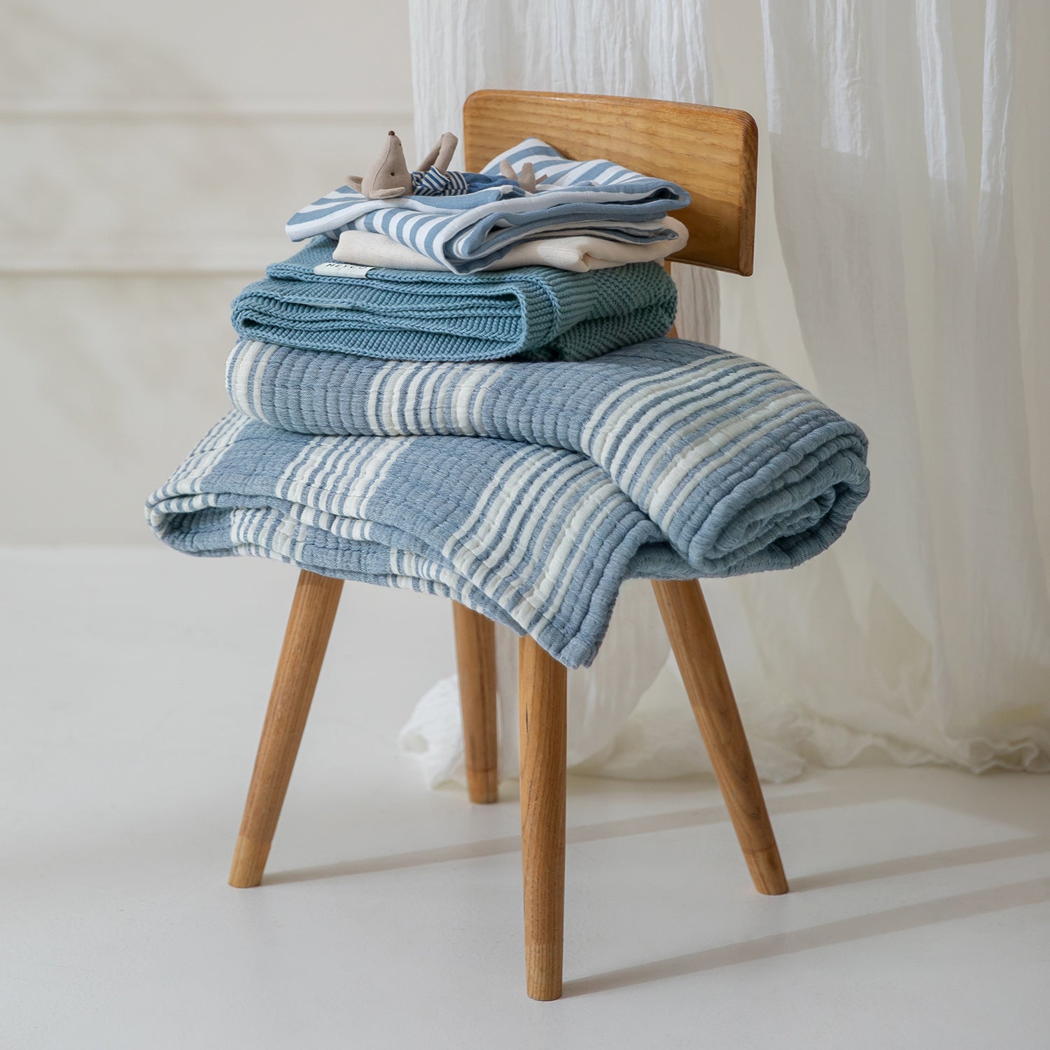 Wiegdeken pre-washed hydrofiel jacquard (75x100cm) - Stripe Indigo