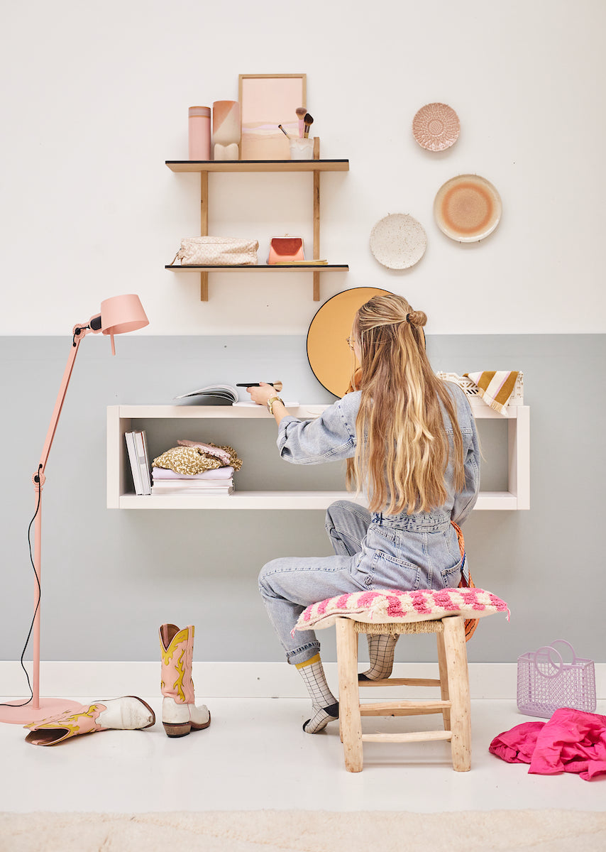 Kyra wall unit