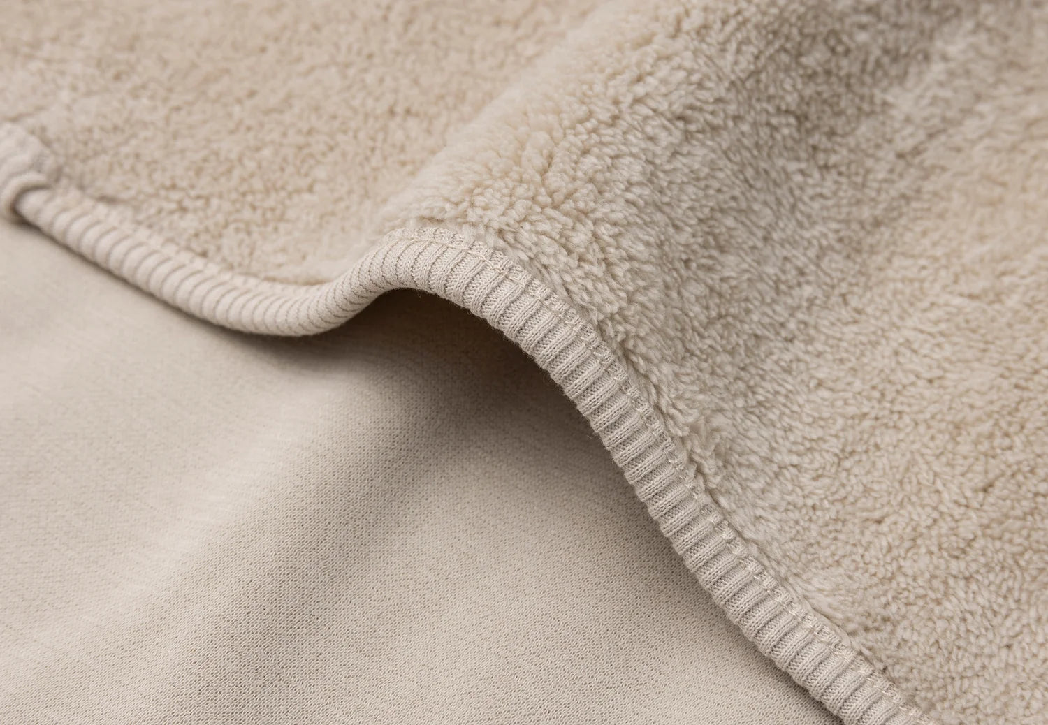 Ledikantdeken 100x150 cm Reversible Basic Sherpa/Jersey - Warm Sand