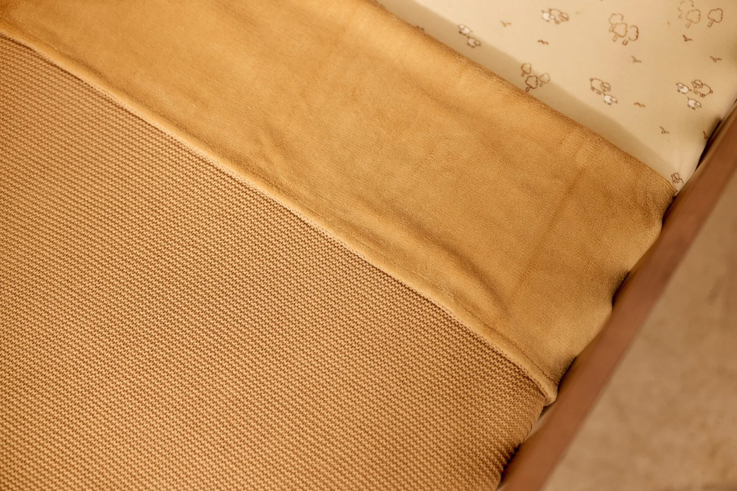 Wiegdeken 75x100 cm Reversible Basic Sherpa/Jersey - Hazel