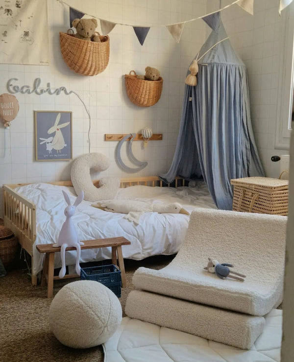 Moon Chair - Teddy Biscuit