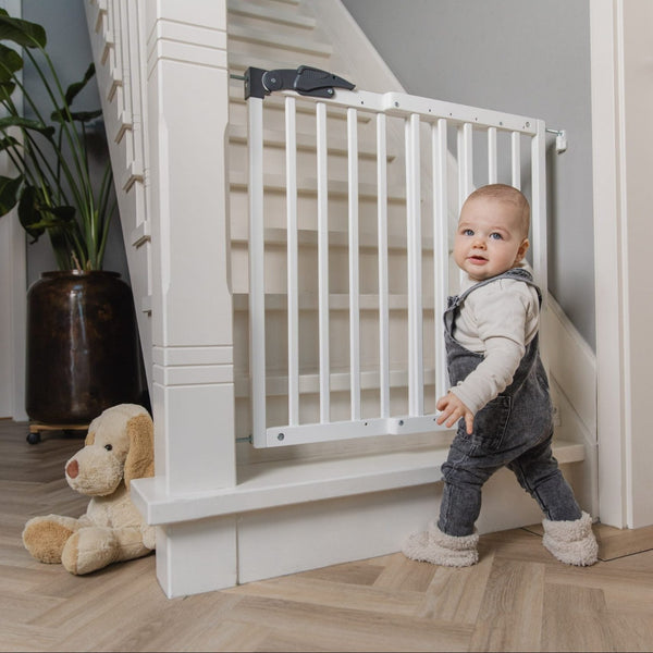 Fenss Stair Gate Oslo - White (wood)