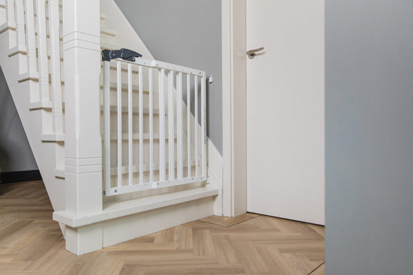 Fenss Stair Gate Oslo - White (wood)