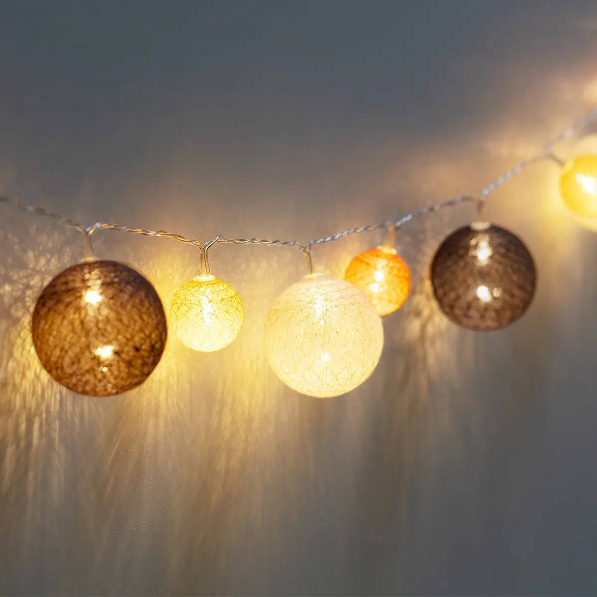 Garland of 10 light bulbs (165 cm) - White