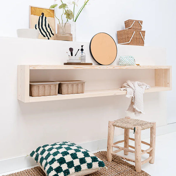 Kyra wall unit