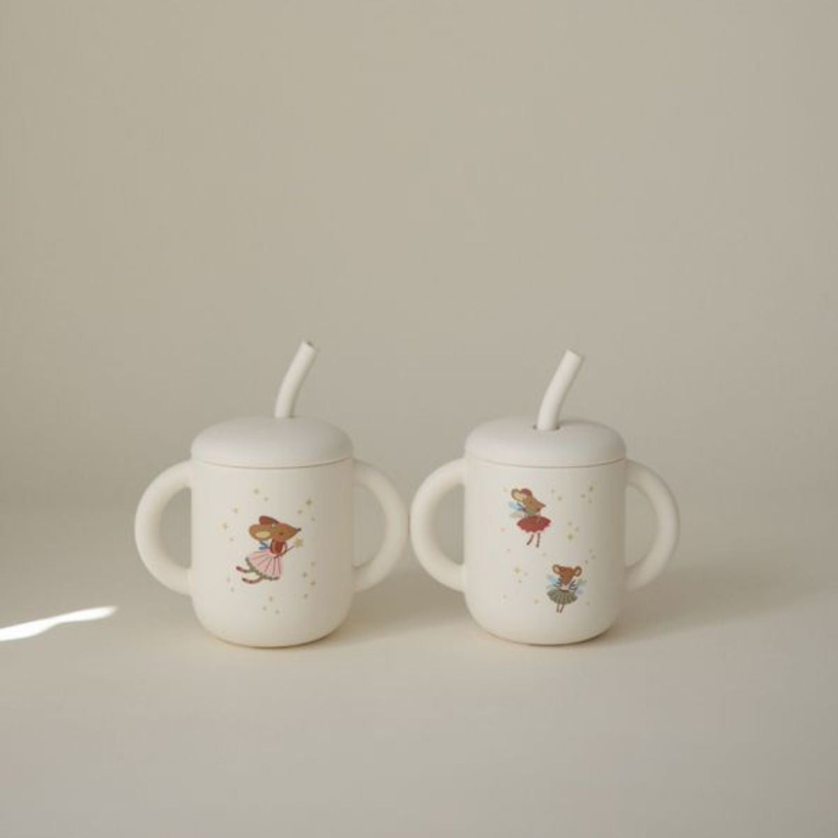 Sippy cup with straw